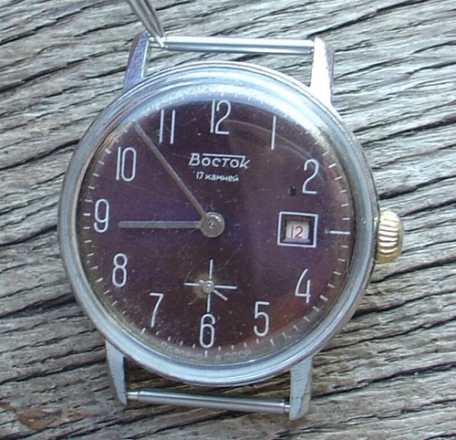 VINTAGE BIG SOVIET VOSTOK 2605 watch Calendar SERVICED - Picture 2 of 17