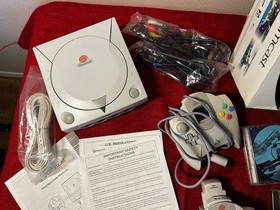 SEGA Dreamcast Launch Edition Console w/Box, Controllers, 4 Games +/  Tested