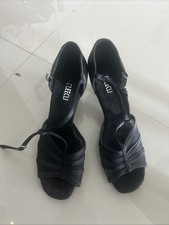 CLEECLI Black  2.5" HEEL  DANCE SHOE SIZE 8