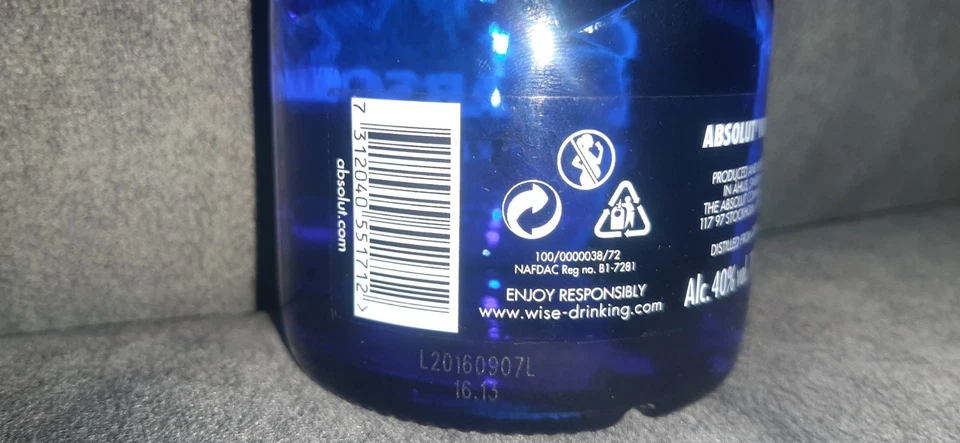 Absolut Vodka edição limitada Facel - Imagem 4 de 4