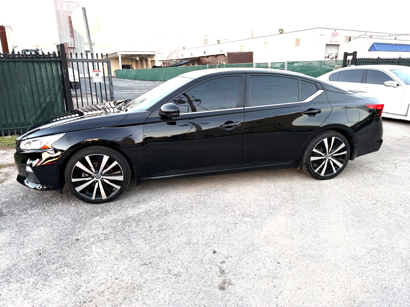 Nissan Altima - Image 5