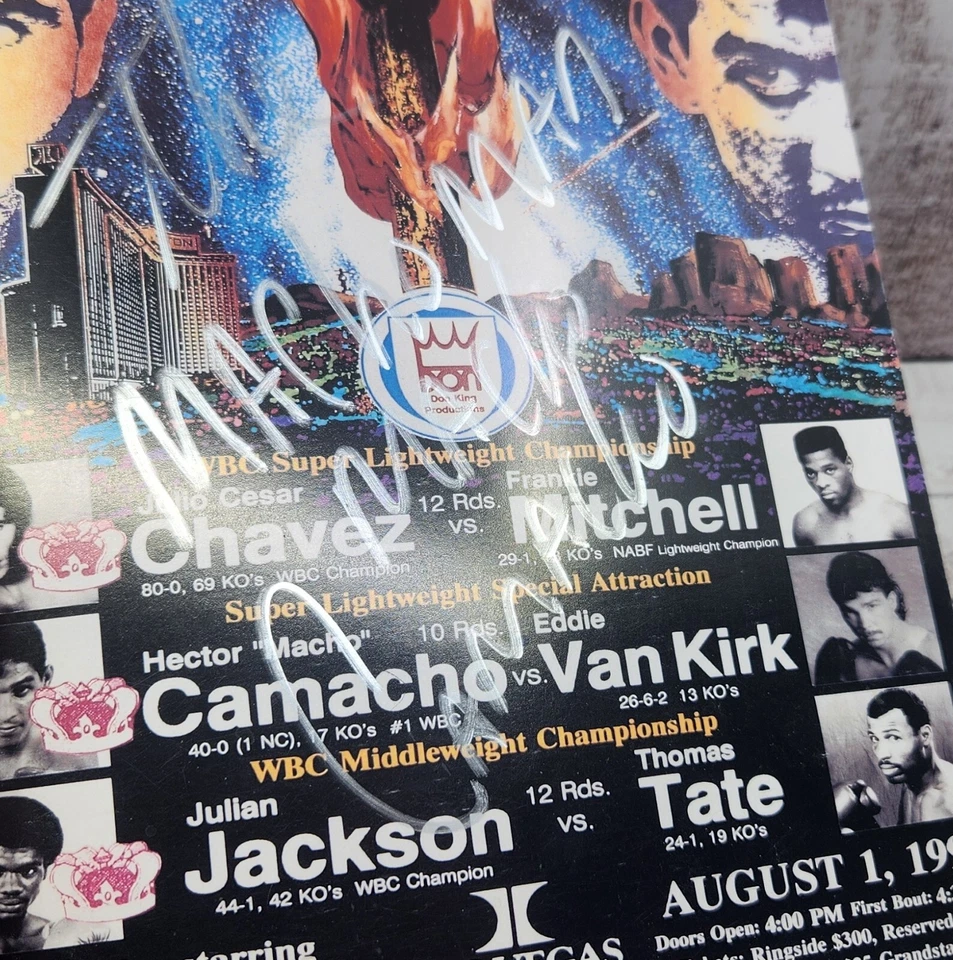 Triple Crown Showdown Boxing Program  Hector Camacho Autographed  Signed 1992 - Image 3 of 4