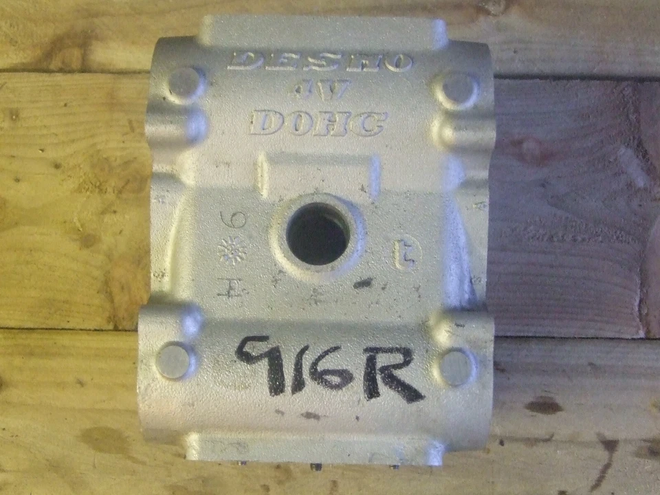 Ducati ST4 916 rear vertical cylinder head vgc - Image 2 of 4