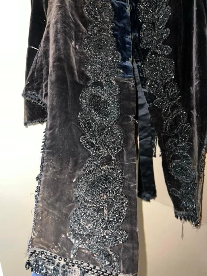 Antiguo vestido de luto victoriano chal Jet Bead Memento Mori años 1880 negro funeral