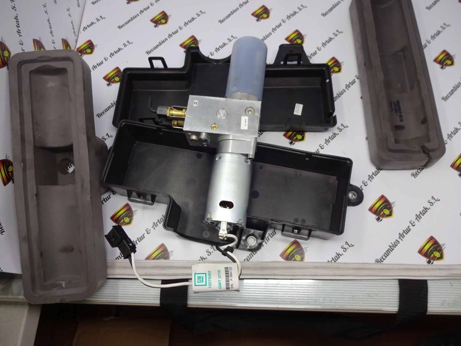 Hydraulic Pump Opel Insignia 13279362 GMT 3710 A064133