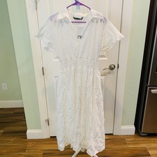 Zara White Dress Size Small NWT