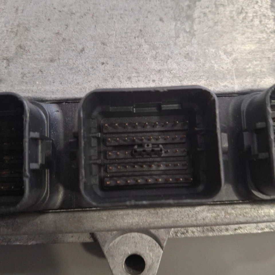 Honda Odyssey 2006 ECU/ECM 37820-RGM-A71 Foto 4 de 4