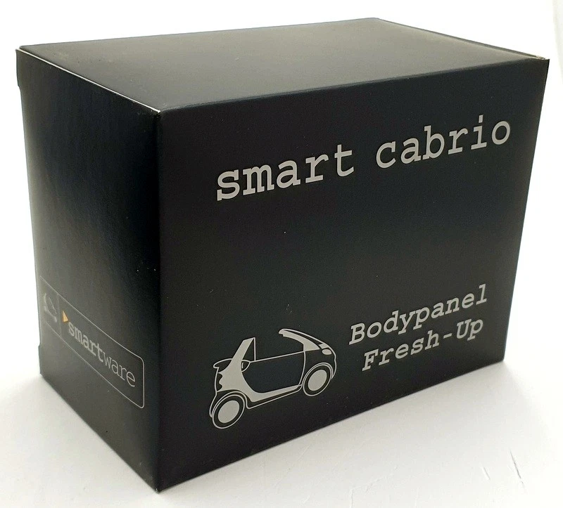 Kyosho 1/18 Scale Diecast 0012890 - Smart Cabrio - Silver With Bodypanel - Image 4 of 4