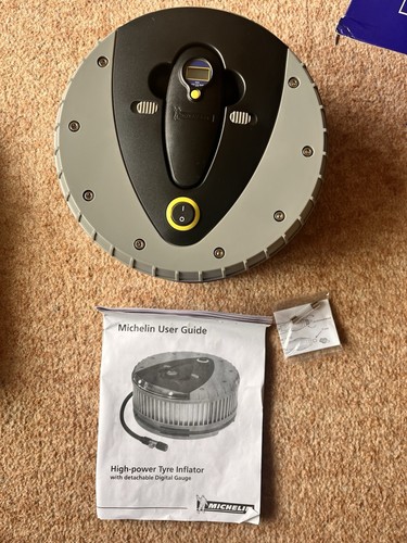 Tyre Inflator Michelin High power with detachable gauge. - Picture 2 of 4