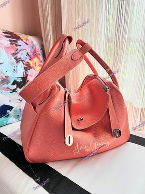 HERMES Lindy 34 Shoulder Bag Taurillon Clemence Crevette Palladium