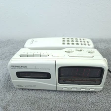 Soundesign 7569IVY Vintage Phone Alarm Clock Radio FM/AM Retro White READ DESC.