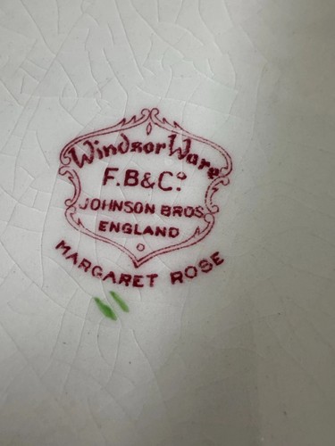 Johnson Brothers “Margaret Rose” Plates Two 5-Piece Place Settings (10 Total) - Picture 3 of 12