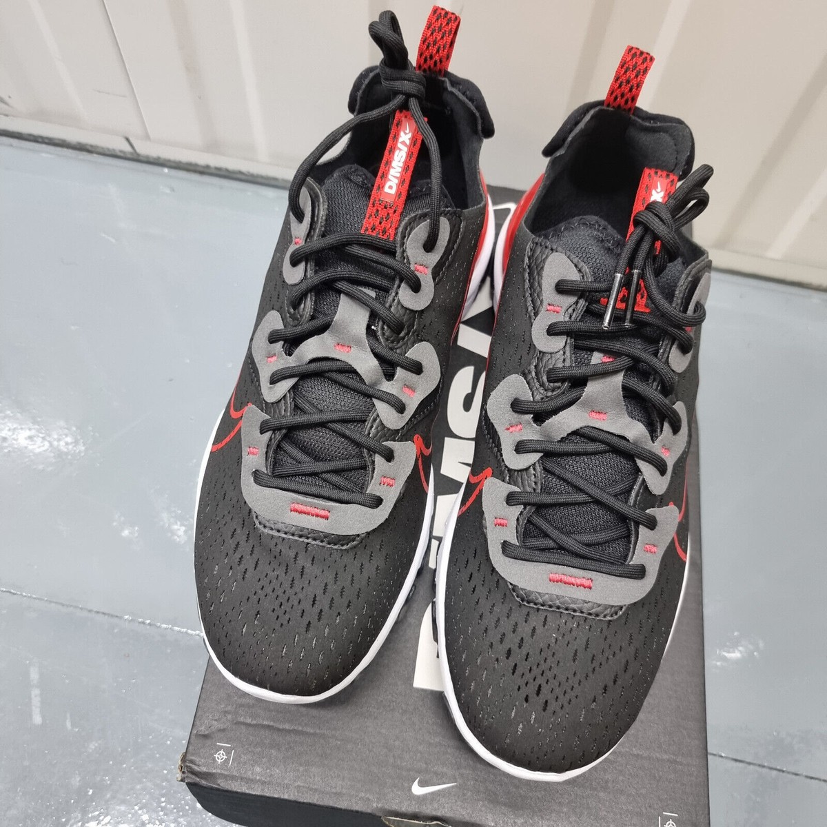 nike react element foot locker