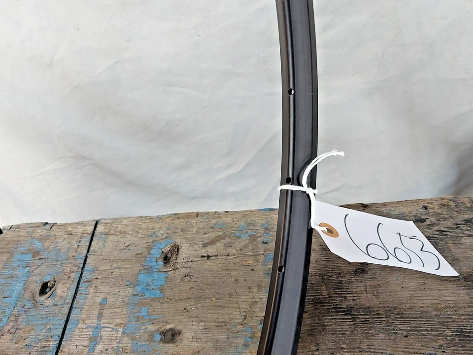 Llanta de bicicleta Velocity A23 2020 700c 622ISO disco negro 32S doble pared remitente a EE. UU.:) Foto 4 de 4