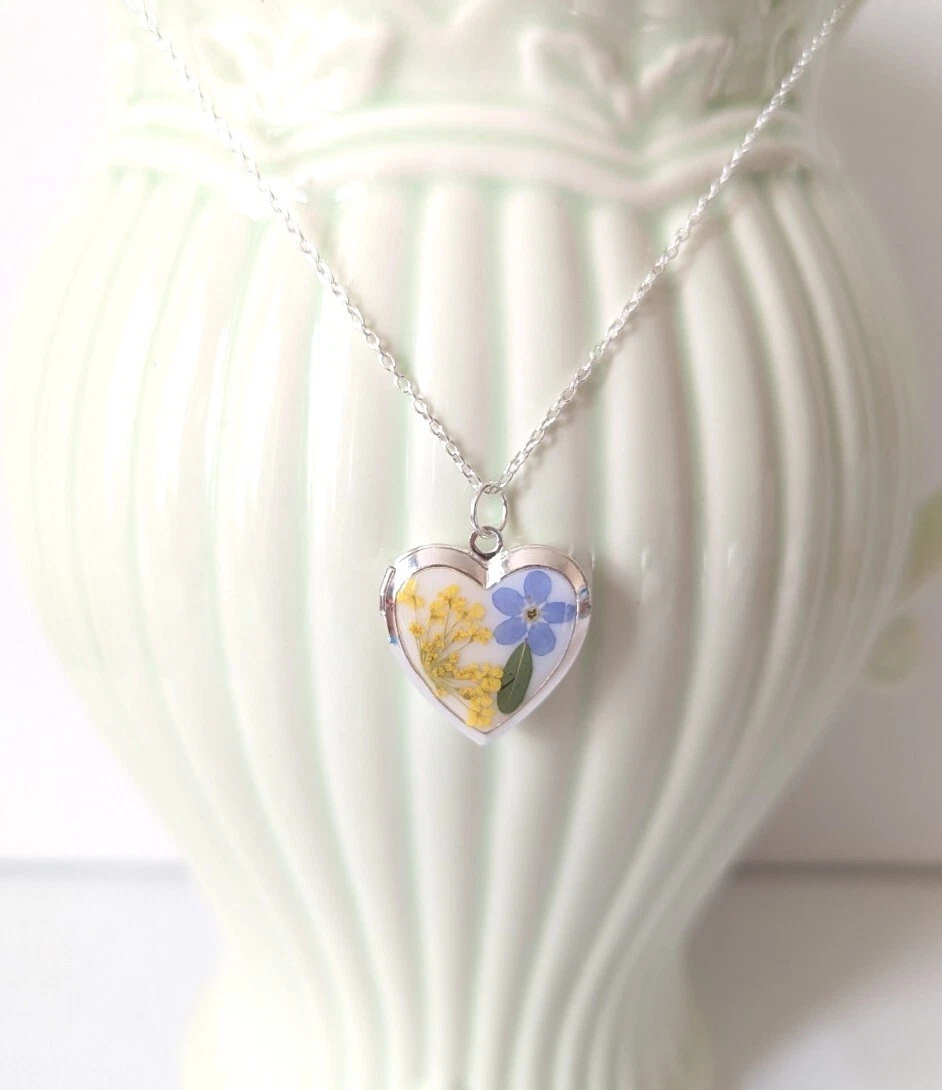 Best locket deals necklace