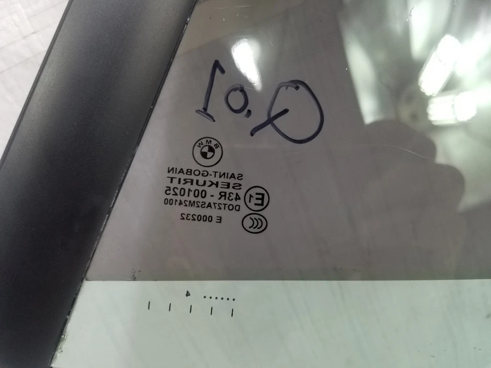 2004-2005 BMW 645Ci Convertible Rear Right Passenger Quarter Window Glass OEM - Image 4 of 4