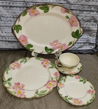 Franciscan Desert Rose 18 pieces 4 of each - Dinner, bread & saucers, cups plus