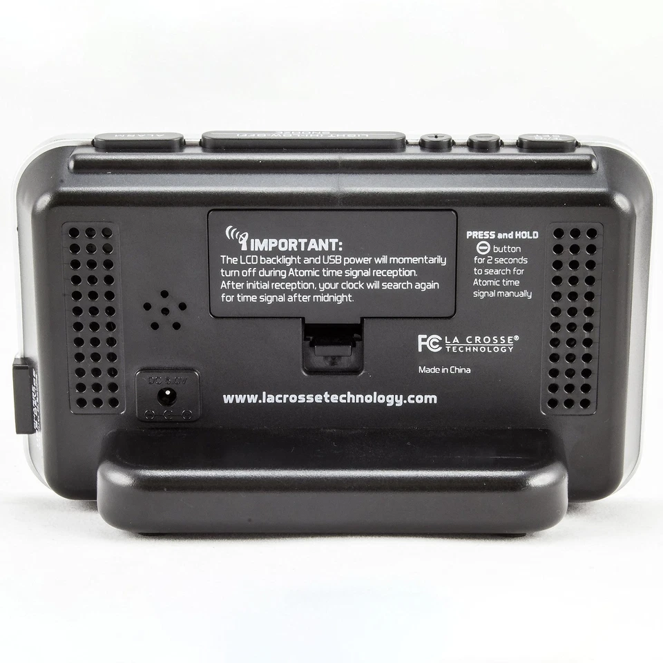 Reloj despertador color atómico 617-1485B con puerto de carga USB Foto 3 de 4