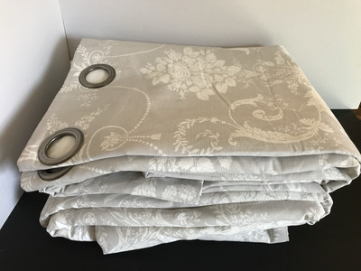 Laura Ashley MTM Josette Dove Grey Gardinen 220 cm x 244 cm L zwei Paar verfügbar 