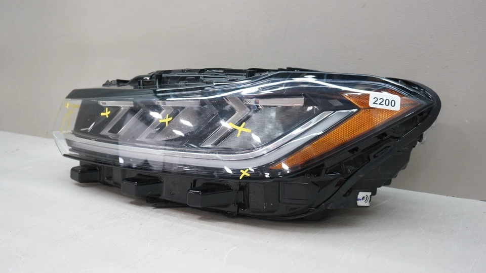 2025 VOLKSWAGEN JETTA FRONT LEFT DRIVER SIDE LED HEADLIGHT OEM - Image 4 of 4