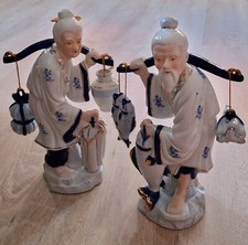 Porzellan Keramik Figuren aus Asien, Goldrand, alte Vitrinenstücke Größe ca 37cm