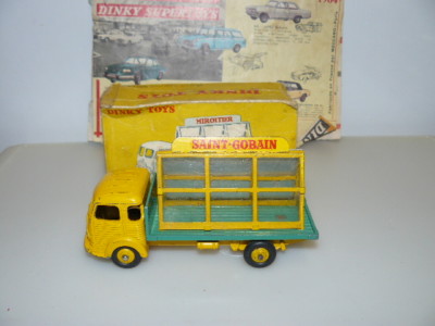 DINKY TOYS FRANCE - 33C - Simca Cargo Miroitier - En boite