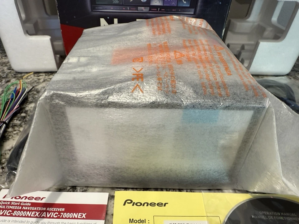 Pioneer AVIC-8000NEX Touchscreen Car Stereo Apple Carplay + Android Mirror - NEW - Image 4 of 4