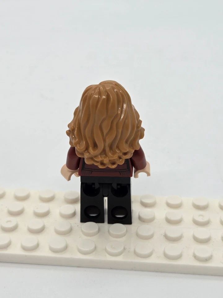 Минифигурка LEGO Scarlet Witch Wanda Maximoff Super Heroes Infinity Saga Endgame - Изображение 4 из 4