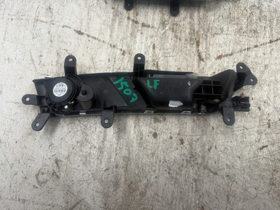アウディ　Audi RS6(C6) インナードアハンドル　フロント右側 08 09 10 AUDI RS6 C6 OEM RHD COMPLETE SET OF INTERIOR DOOR HANDLES