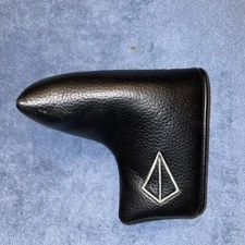 PYRAMID BLADE PUTTER HEADCOVER - Black Head Cover