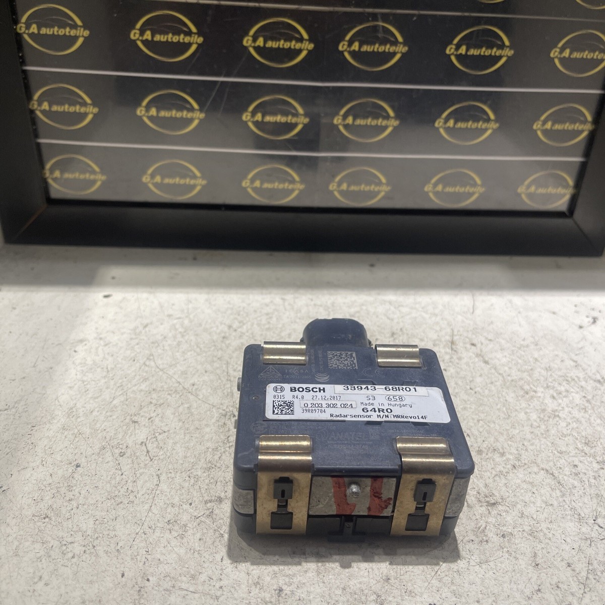 SUZUKI SWIFT BJ 2018 Radarsensor Bosch 0203302024 33943