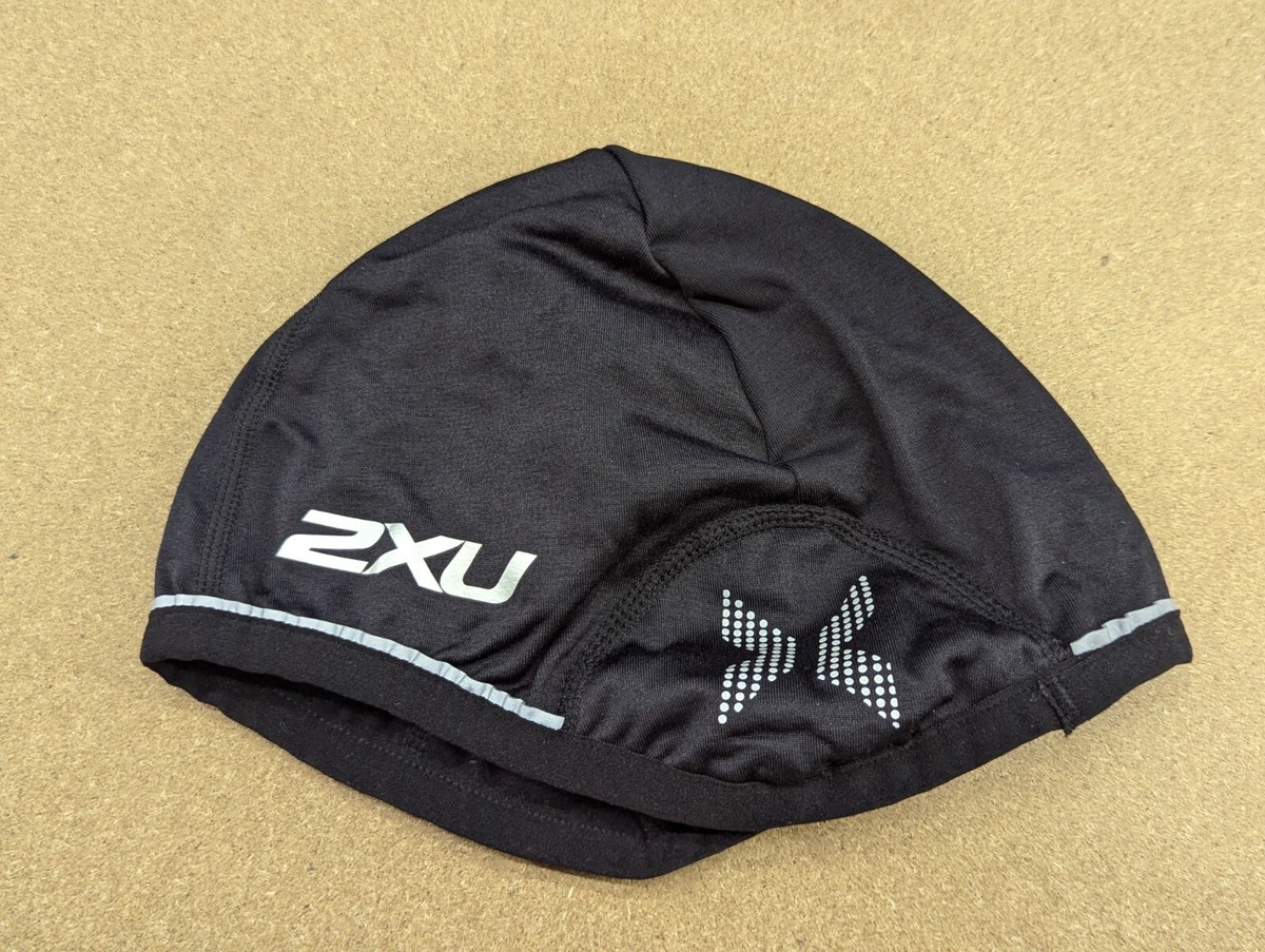 2XU Running Cap Beanie Hat One Size Stretch Lightweight Run OSFA