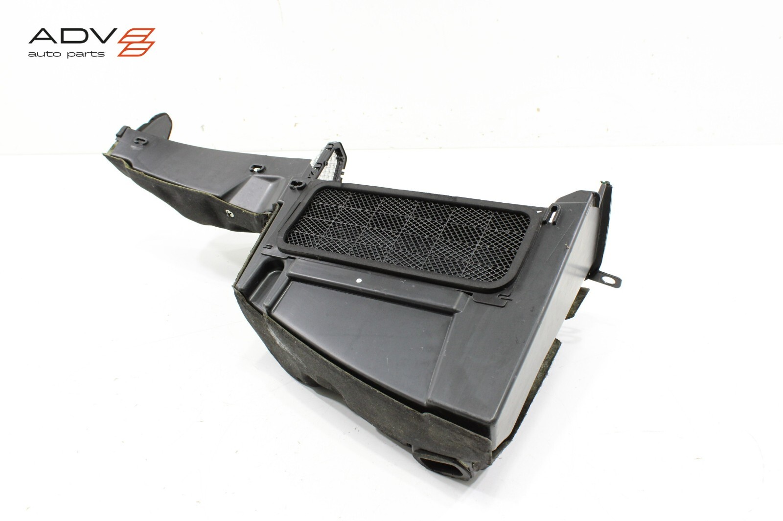 Maserati Levante 2017-2020 Cowl grille P/N 13602