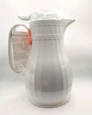 Select Serve Insulated White Coffee Carafe Server 44oz Pitcher Push Button Lid