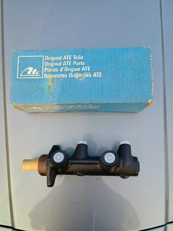 宝马 E24 制动主缸 ATE 630cs 635csi 633csi #34311120832 — 第 3/4 张图片