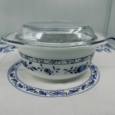 Vintage Zwiebelmuster Arcuisine Opalglas Deckel französische Pyrex-Auflaufform