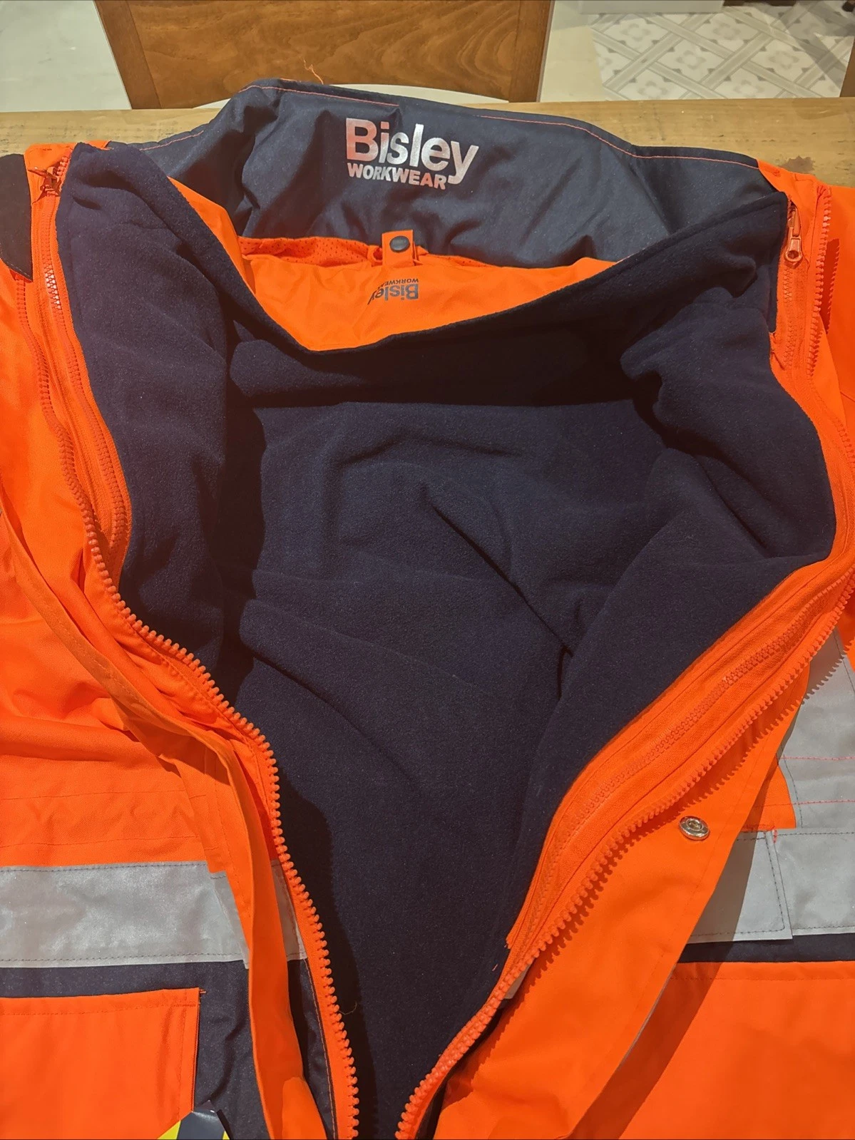 Bisley 5‑in‑1 Taped Rain Jacket – Hi‑Vis Orange/Navy – Size 4XL – New - product detail image 9