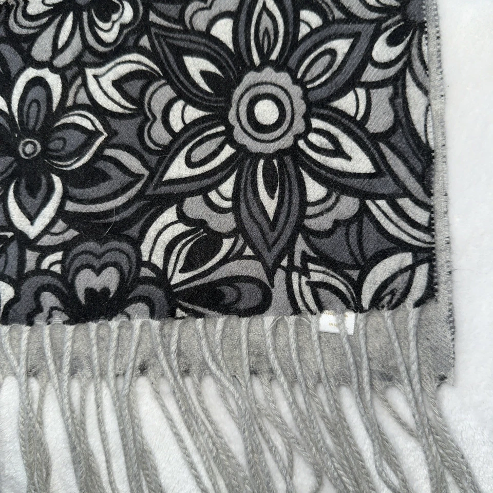 Nordstrom 100% Cachemira Precioso Patrón de Arte Floral Flecos Bufanda Mantón Envoltura Foto 2 de 3