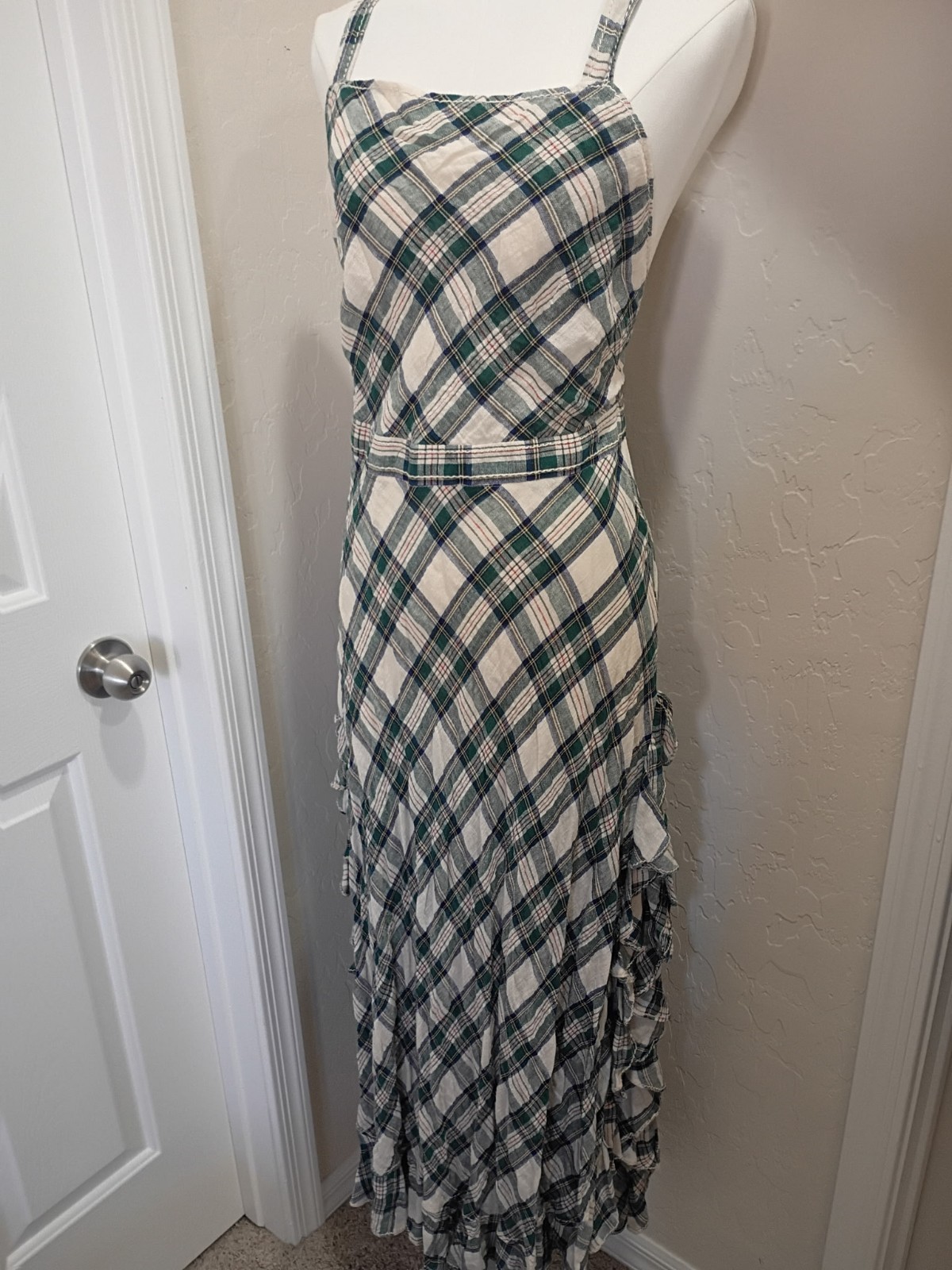 Max Studio London  Super Cute Plaid Grn/ Wht Maxi Ruffle Side Slits Dress