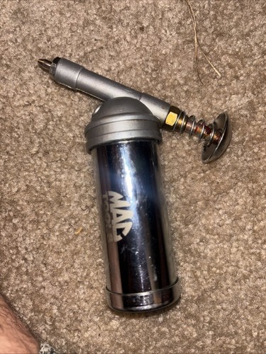 Mac Tools AWGG234B Mini Grease Gun