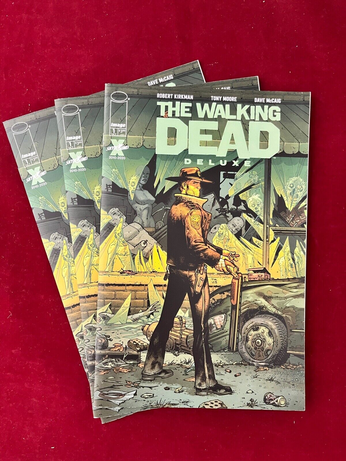 WALKING DEAD DELUXE #1B HIGH GRADE VARIANT IMAGE COMIC BOOK 3 Copies! 🦝