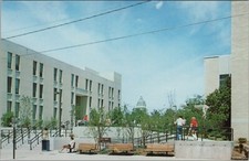 Mall Between Brady Commons University Of Missouri Columbia Chrome VTG Post Card