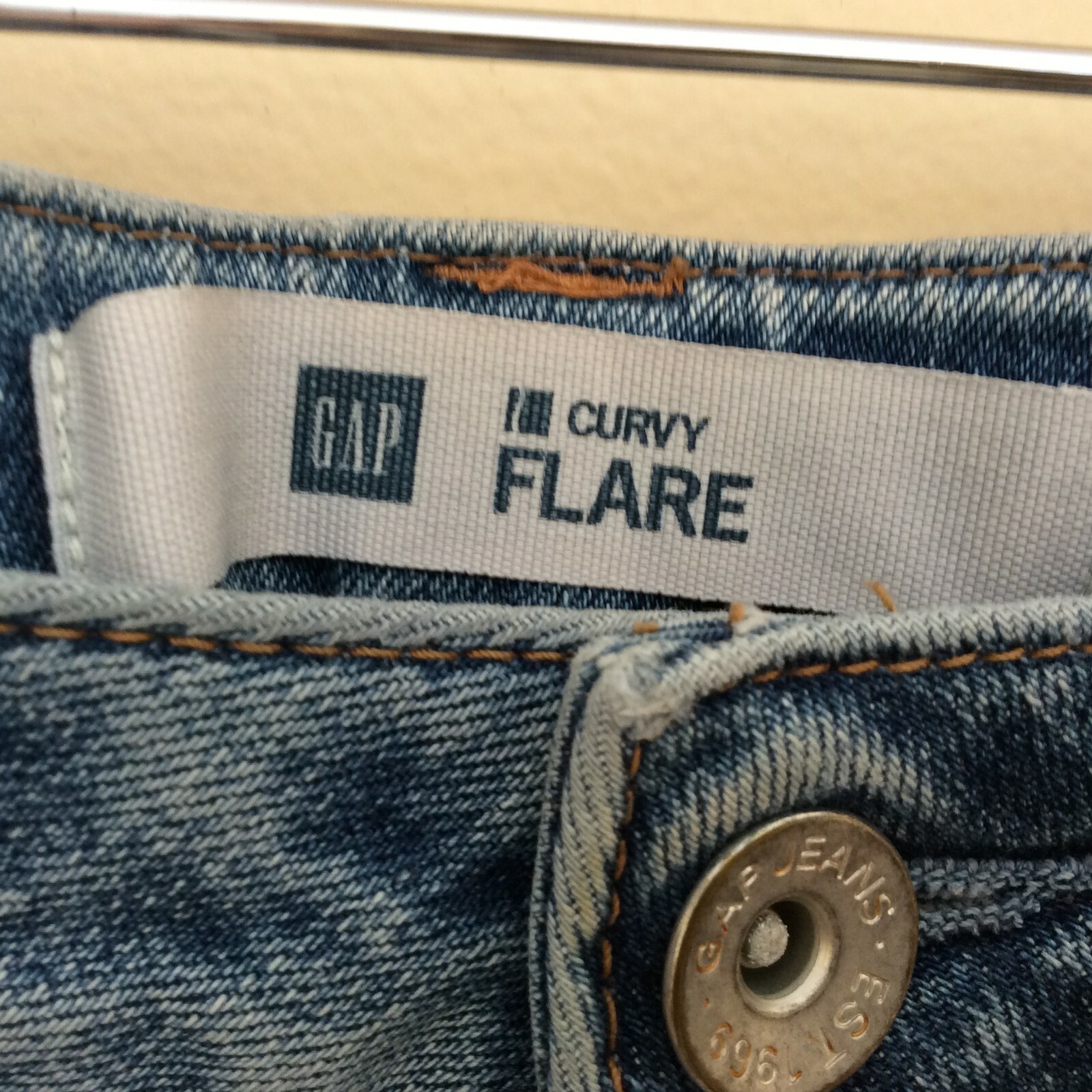 Gap Women's Curvy Flare Denim Jeans Light Wash Size 8L Gem