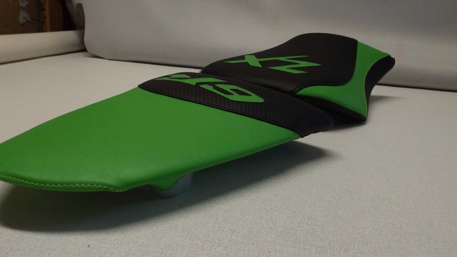KAWASAKI ZX6R FRONT & REAR 05 06 BLACK/GREEN CUSTOM SEAT COVERS NINJA