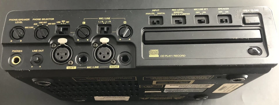 MARANTZ CDR300/U1B Recording Equipment Turns On As Is VC2 - Image 4 of 4