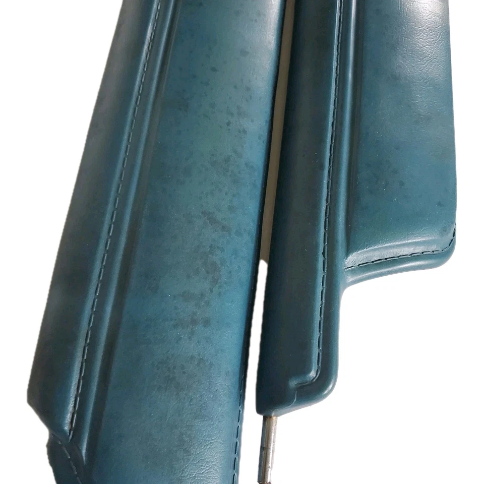 老式福特猎鹰遮阳板2件套 — 第 2/4 张图片