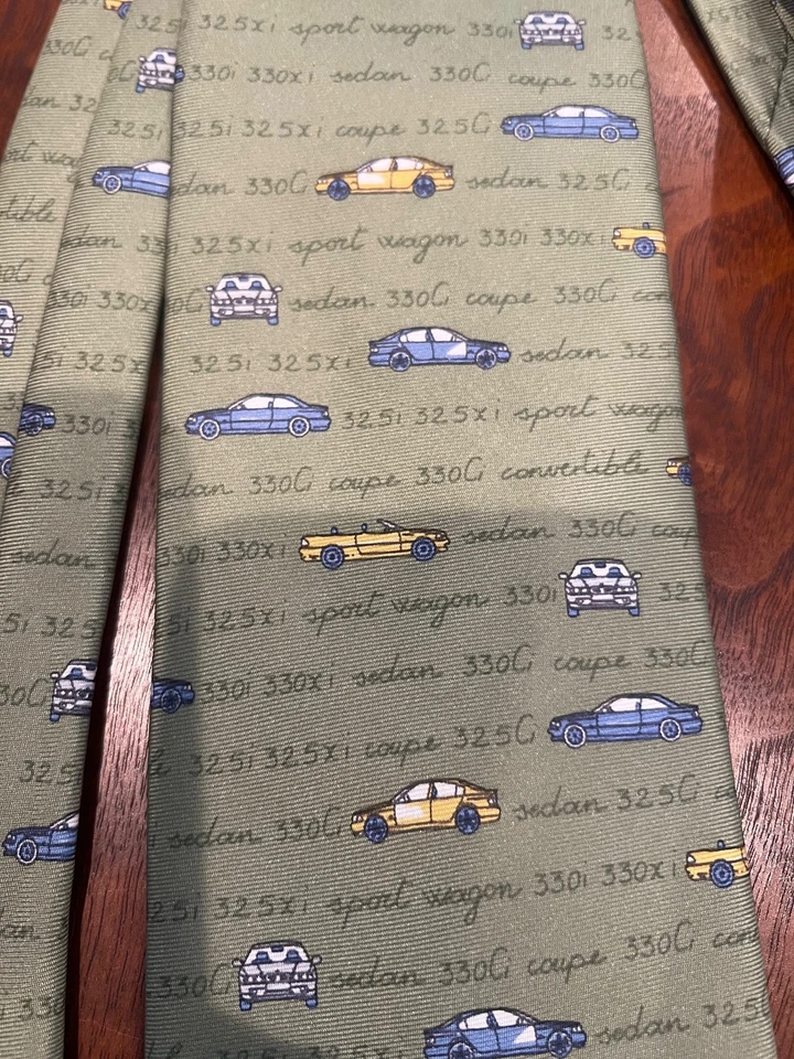 Corbata BMW LIFESTYLE verde multicolor diseño coche seda Italia longitud clásica Foto 4 de 4