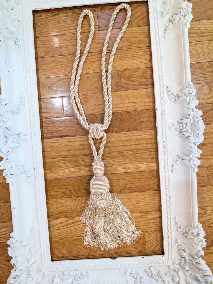 Borla llave grande de 9" de colección para muebles franceses - BEIGE Y CREMA - flecos de cuerda retorcida Foto 4 de 4