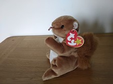 TY BEANIE BABIES.  "NUTS" THE SQUIRREL.  1996. RETIRED. WITH TAGS. MINT COND.