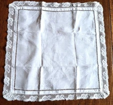 Antique Embroidered Yarn and Lace Handkerchief - 29cm x 29cm